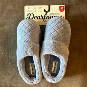 Women’s Brand new with tags slippers